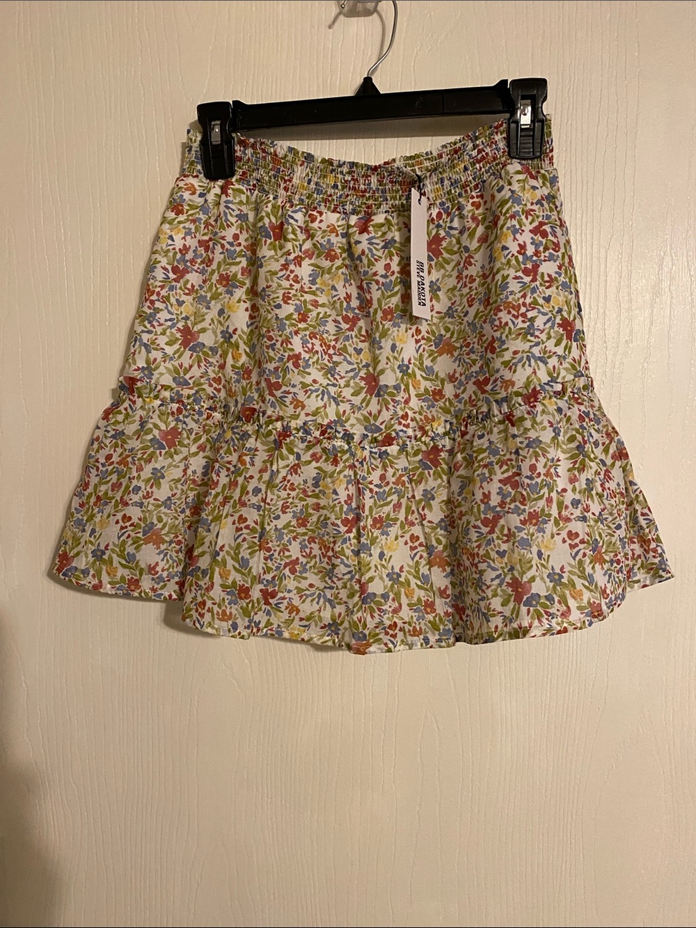 BB Dakota by Steve Madden White Floral Tiered Mini Skirt